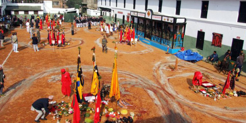 आज दशैको फूलपाती घरघरमा भित्रयाइदै