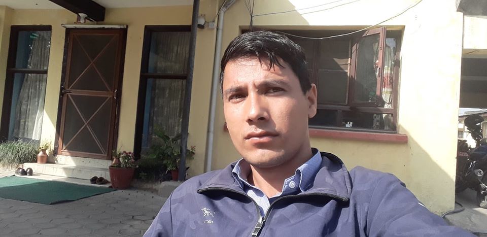 जव भोट हालेको नेताको नाम रेडियोमा नआउदा ?