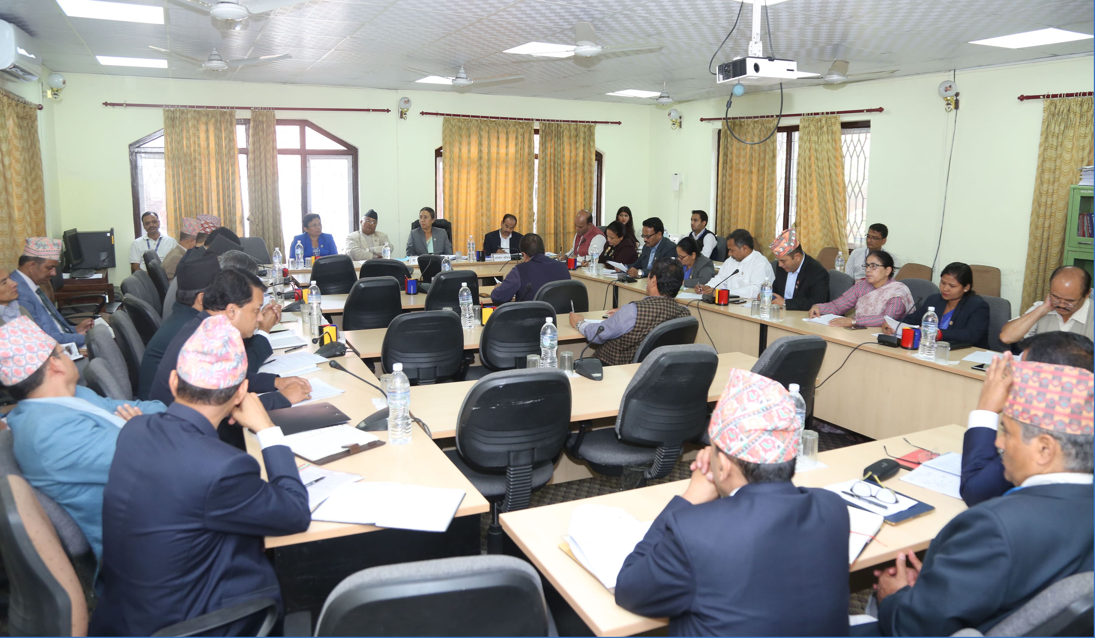निजामतीमा उमेर हद साठी वर्ष बनाउन सहमति