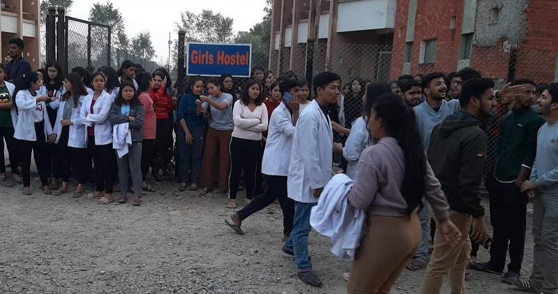 चितवन मेडिकल कलेजबाट पेस्तोल र गोली बरामद