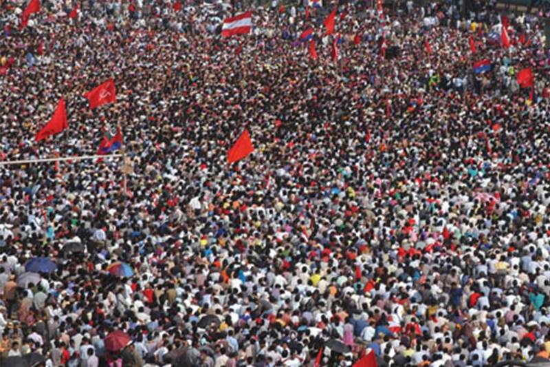 गणतन्त्रका लागि लडेका दलहरु सरकारी जग्गामा रक्सीभट्टी चलाउँदै