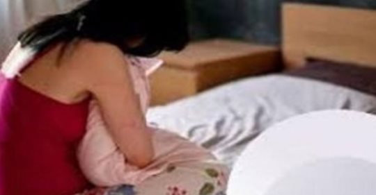 बिहे गरेको श्रीमानले श्रीमतीसंग भने, तिम्री आमा र बहिनि पनि ल्याम र केटा बोलाइ पैसा कमाऔं !