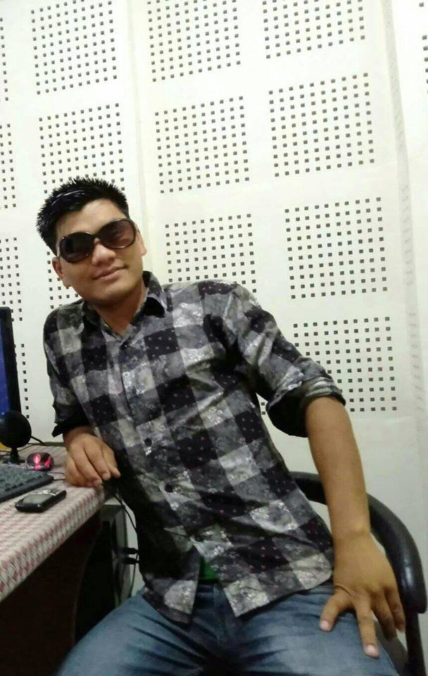 थाहै हुदैन परिवारमा खुशी साट्ने  गजल
