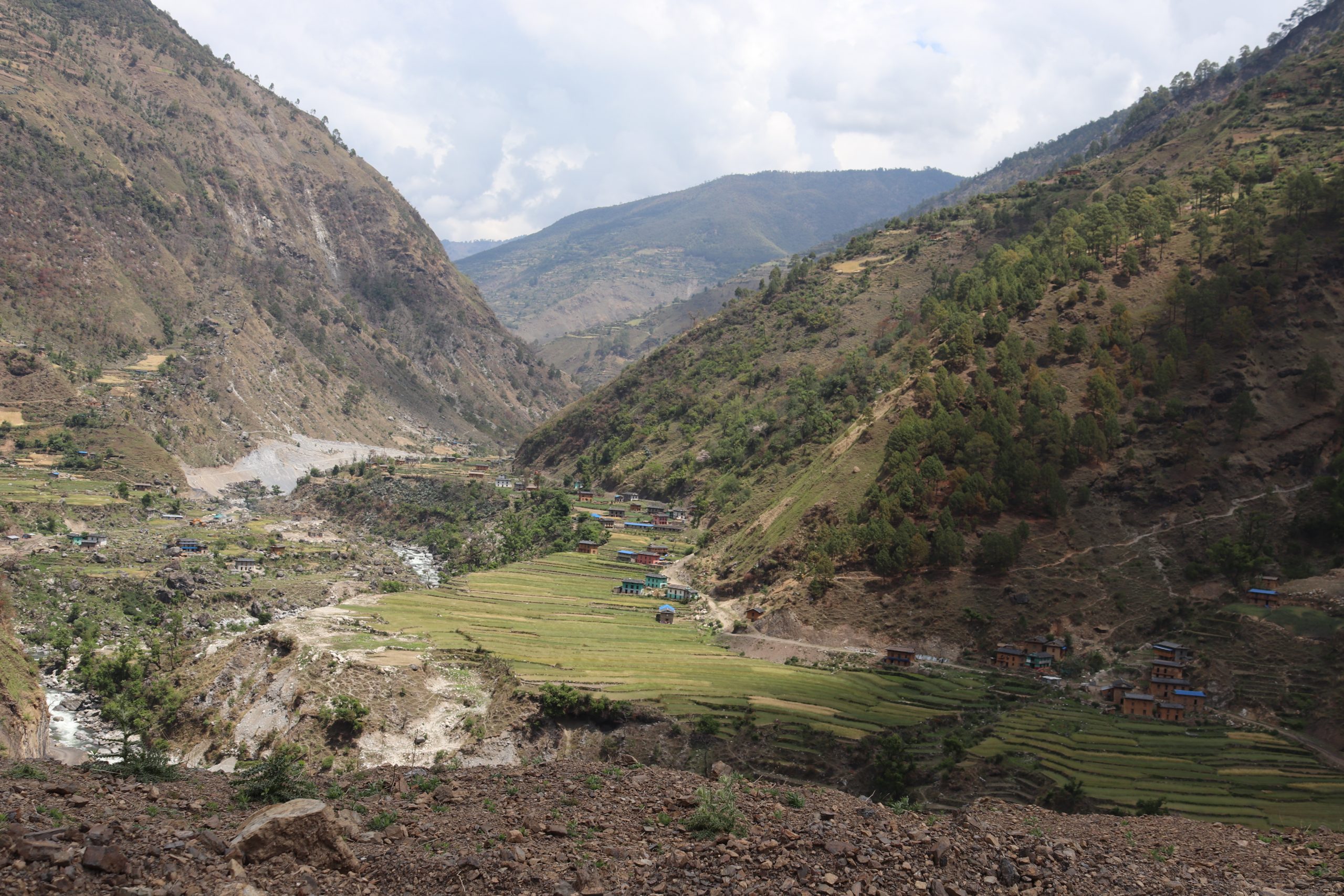 ‘लक डाउनको ’ बीचमा नलगाड जलविद्युत आयोजनाको काम सुरु