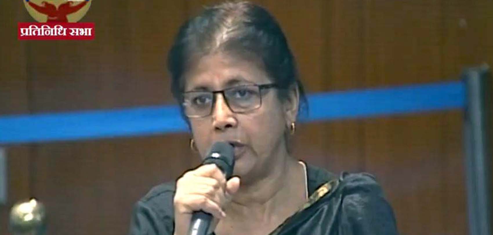 भारतले एकतर्फी सडक खनेकोमा विरोध नगर्ने सांसद सरिता गिरी नेपालले नक्सा जारी गर्नेभन्दा आक्रोशित