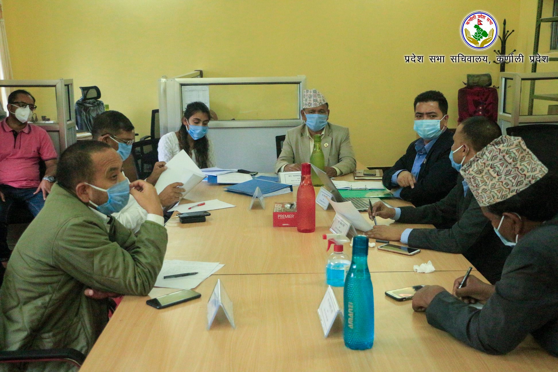 कर्णालीमा कम्तिमा १० एम्बुलेन्स खरिद गर्न संसदीय समितिको निर्देशन