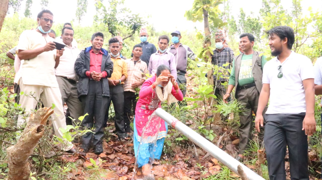 पुस्ताँै पछि गाउँमा पानी