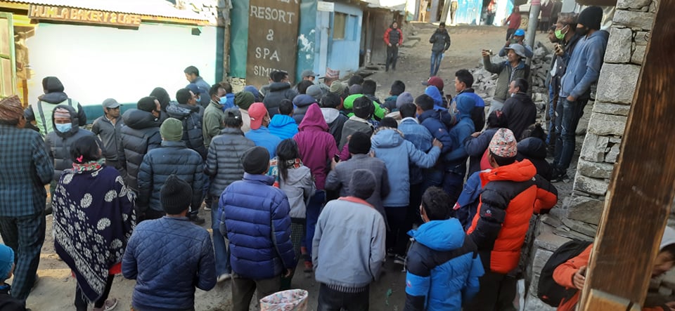 हुम्लामा जहाजको टिकटका लागि यो हालत ( भिडियो सहित)