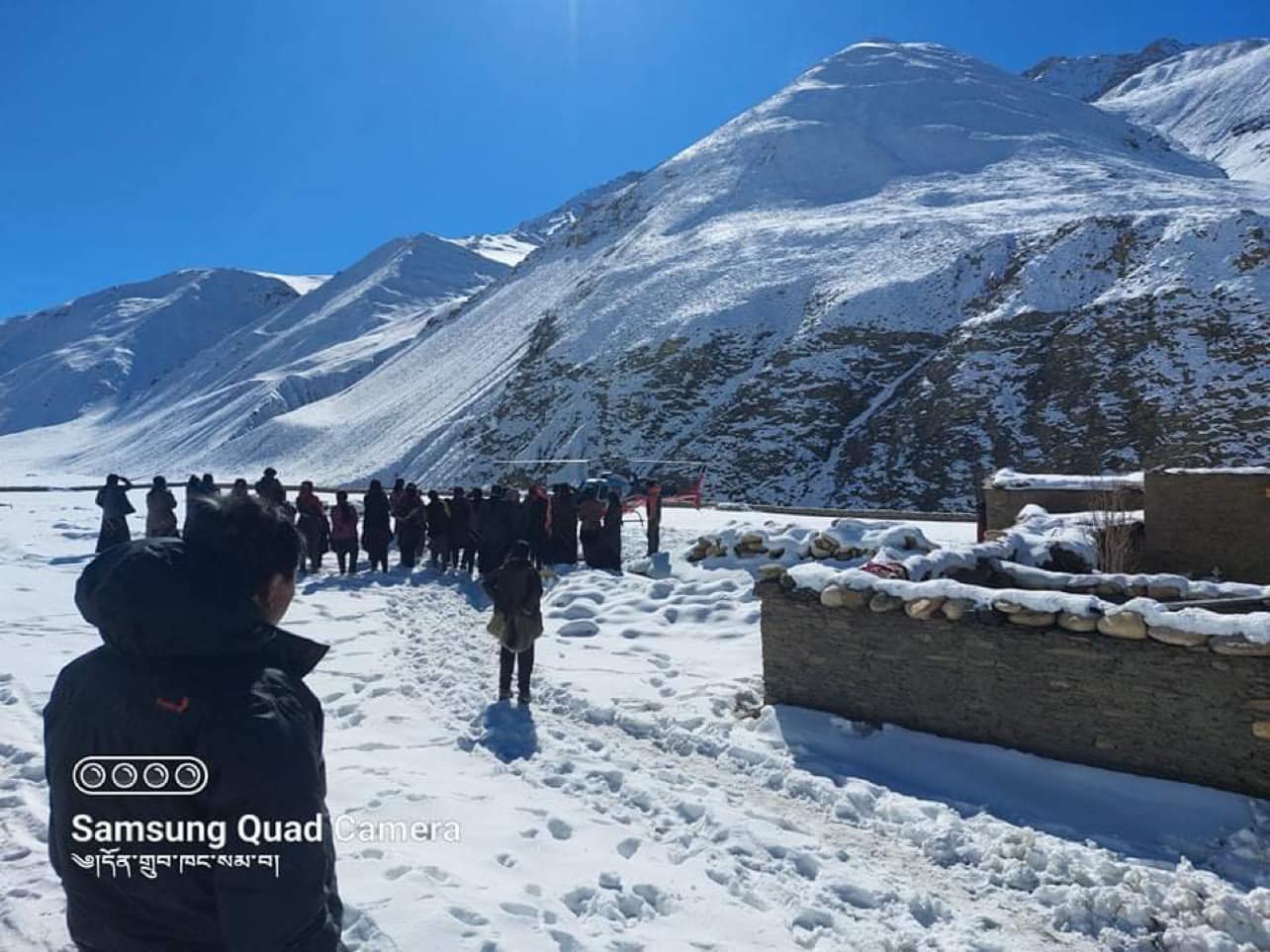 हिउँको खालबाट सुत्केरीको उद्धार