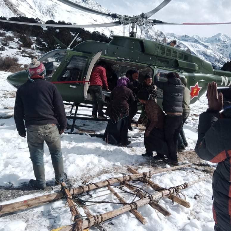 हिउँको खालबाट गर्भवतीको उद्धार