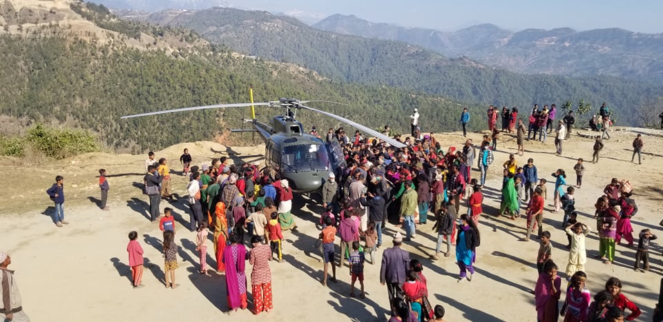 नेपाली सेनाद्धारा गर्भवतीको  उद्धार