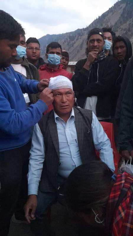 ठुलिभेरी मेयरकप प्रतियोगता विवादित ः सशस्त्र प्रहरीको लाठ्ठी चार्जवाट वडाध्यक्ष गम्भिर घाइते