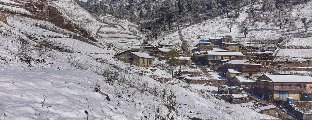 शुक्रवार साँझदेखि धेरै स्थानमा हिमपात र वर्षा