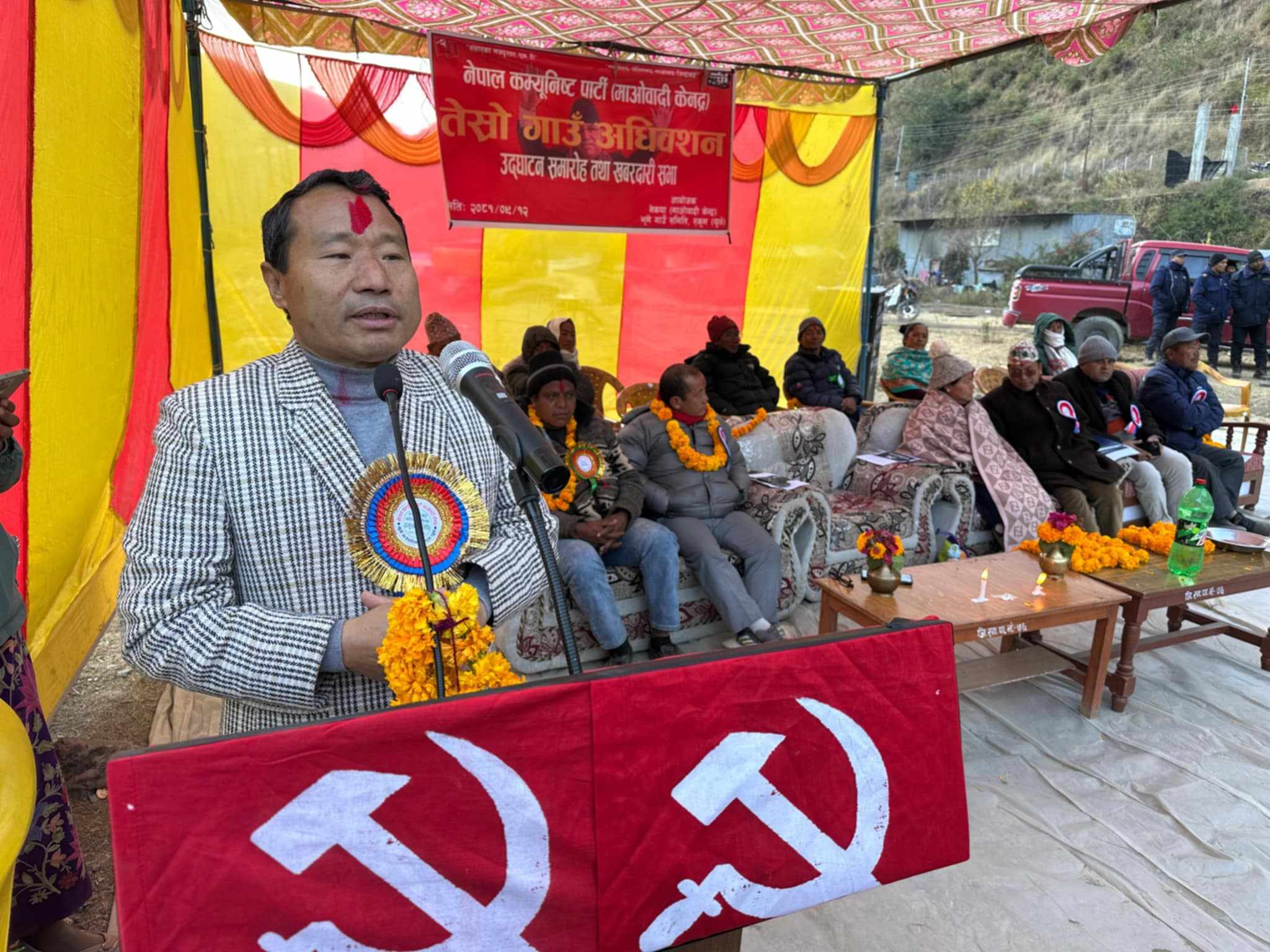 कांग्रेसका नेताहरूले माओवादीसँग ओली सरकार फेर्न प्रस्ताव ल्याएका छन् ः वर्षमान पुन